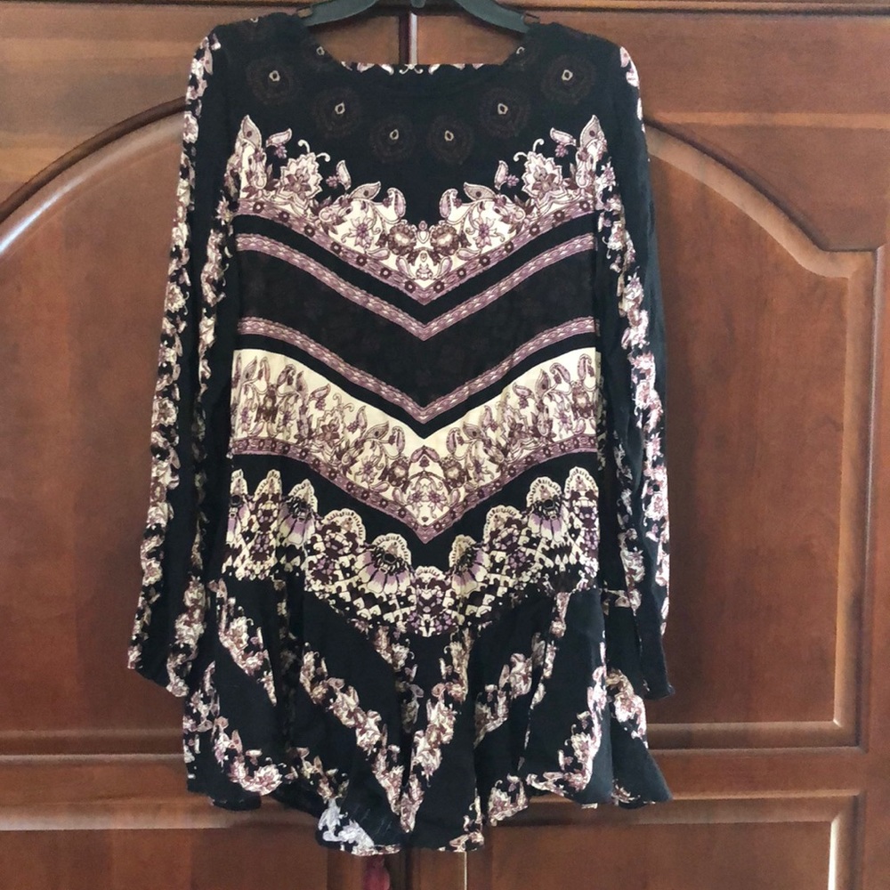 EUC Free People long sleeve mini dress. Size small.